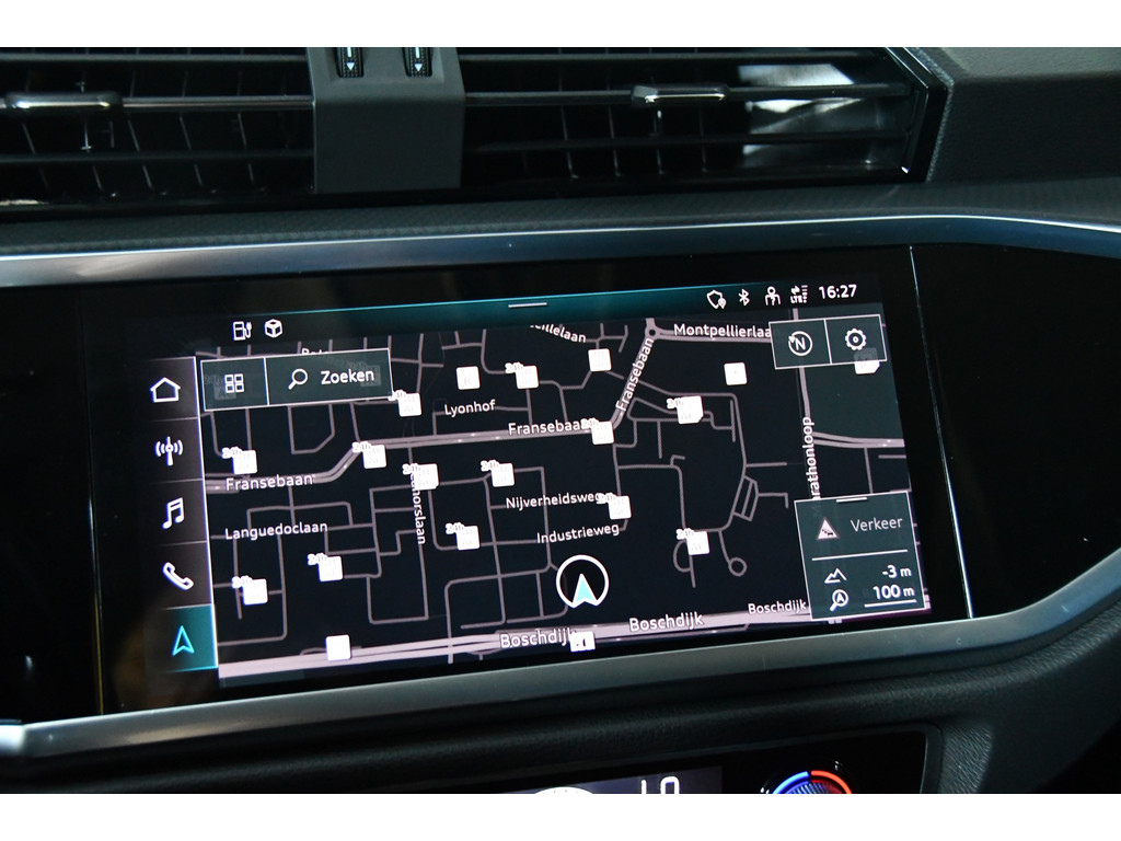 Audi Q3 Sportback 45 TFSI e S-Line PHEV, Pano, Maxton 14