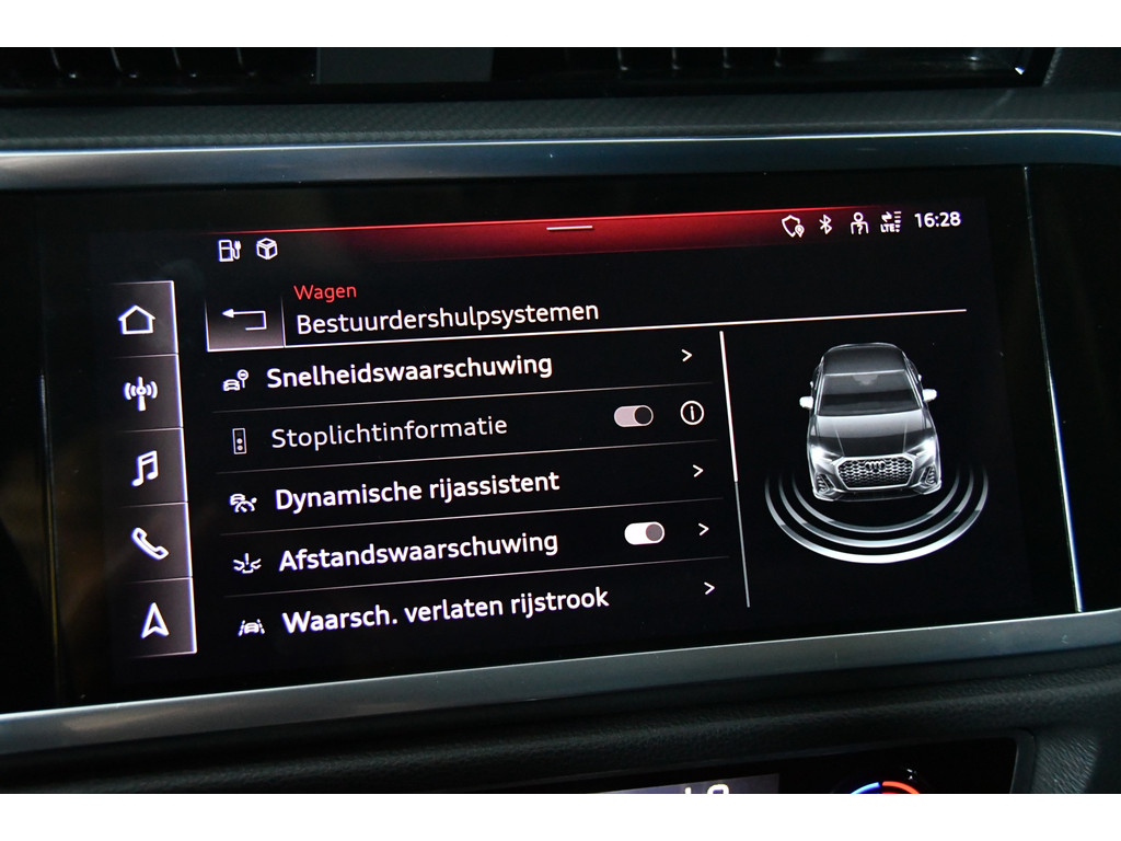 Audi Q3 Sportback 45 TFSI e S-Line PHEV, Pano, Maxton 16