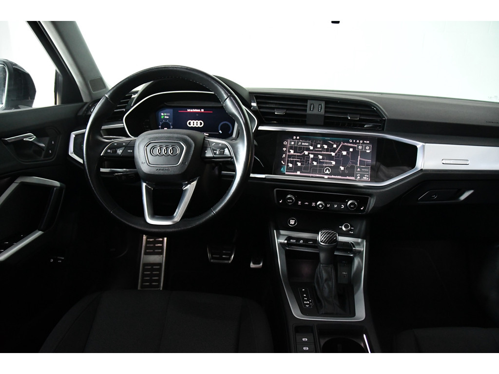 Audi Q3 Sportback 45 TFSI e S-Line PHEV, Pano, Maxton 8