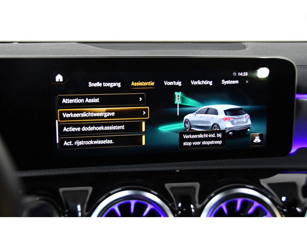 Mercedes-Benz A-klasse AMG 35 4MATIC Edition 1, Schaalstoel, Pano, Burmester, Fulloptions 21