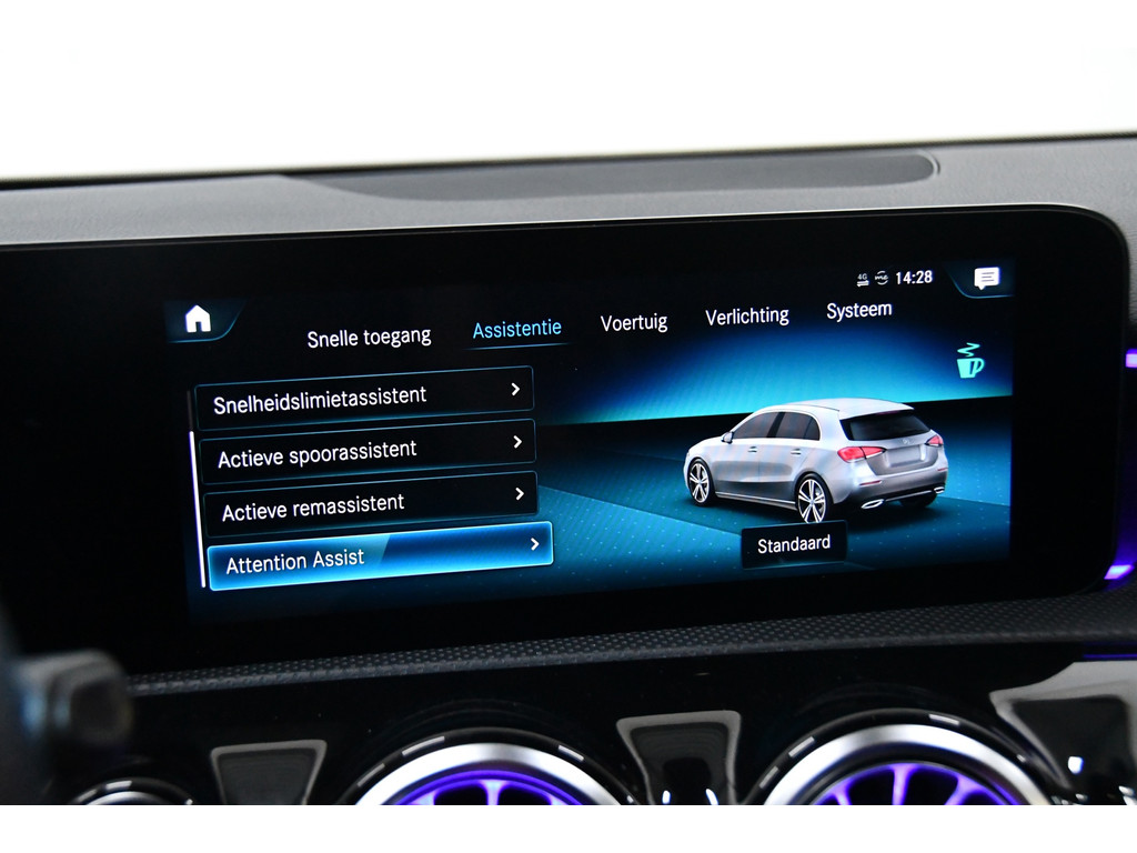 Mercedes-Benz A-klasse 200 Business Solution AMG, Burmester, Sfeer 18