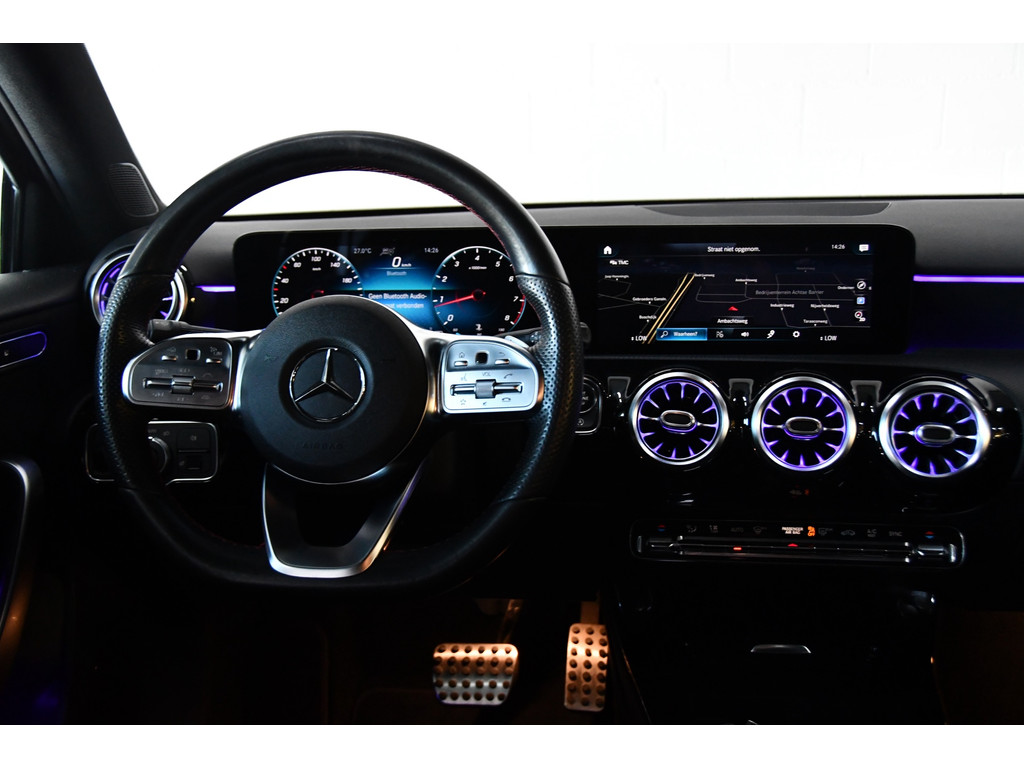 Mercedes-Benz A-klasse 200 Business Solution AMG, Burmester, Sfeer 9
