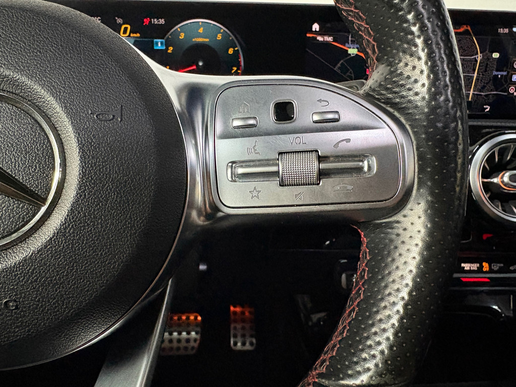 Mercedes-Benz A-klasse 250 Premium Plus AMG, Pano, Sfeer, Night 11