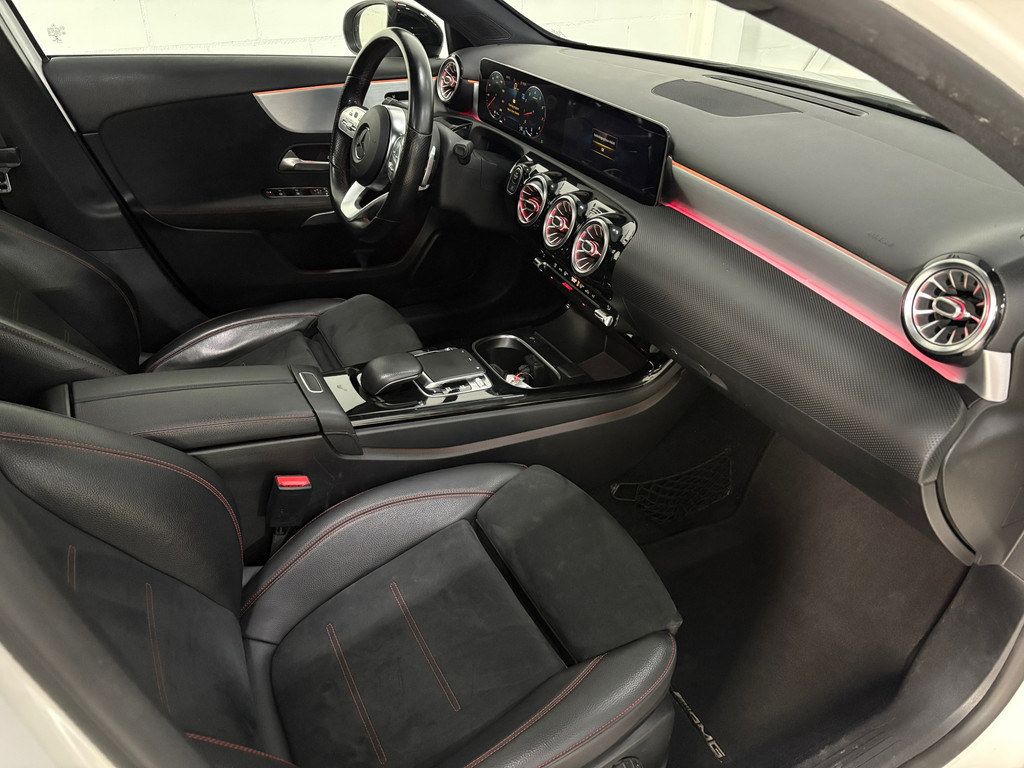 Mercedes-Benz A-klasse 250 Premium Plus AMG, Pano, Sfeer, Night 4