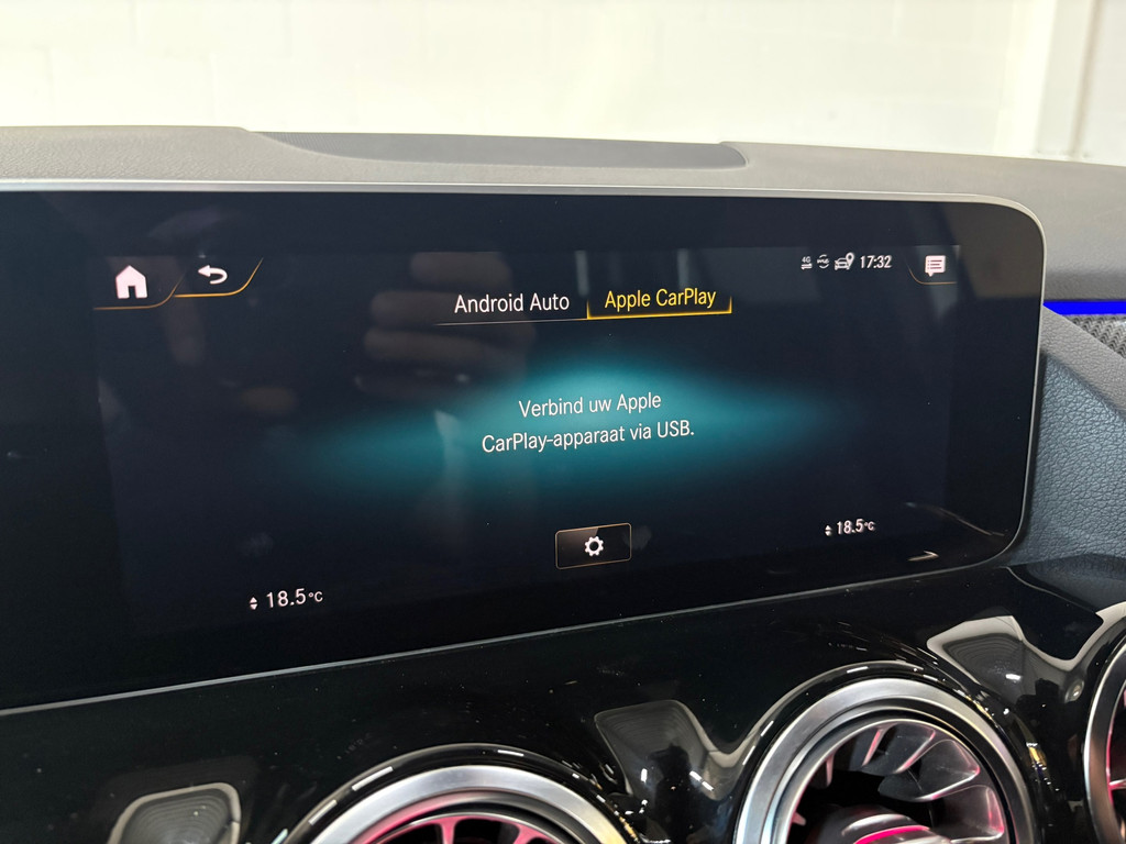 Mercedes Benz GLA 250 4MATIC AMG-line NIGHT PAKKET*Pano*Stoelverwarming* 20