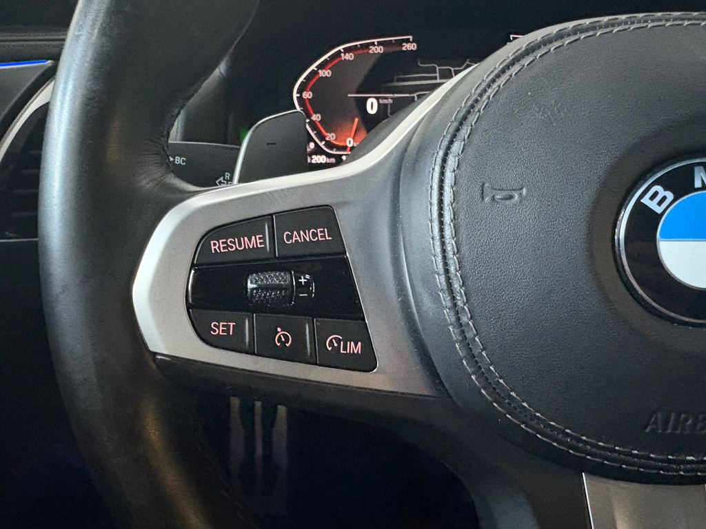 BMW 8-serie 840i High Executive*Stoelverwarming*Memory*Camera*H&K* 7