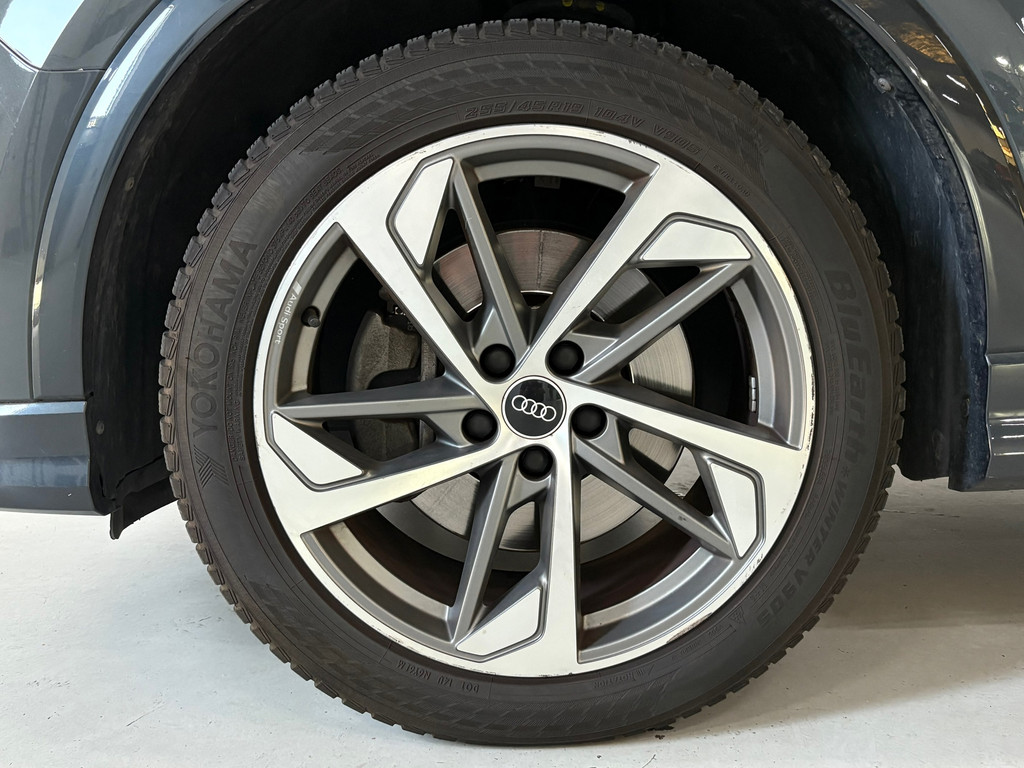 Audi Q3 Sportback 45 TFSI e S Edition 1