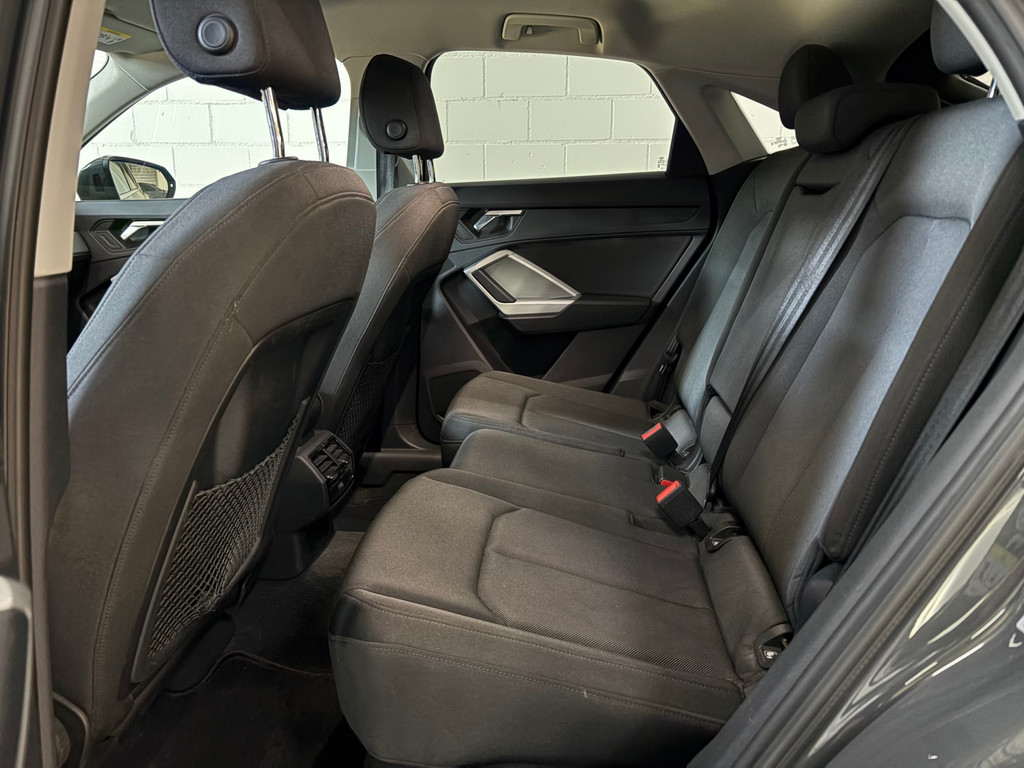 Audi Q3 Sportback 45 TFSI e S Edition 5