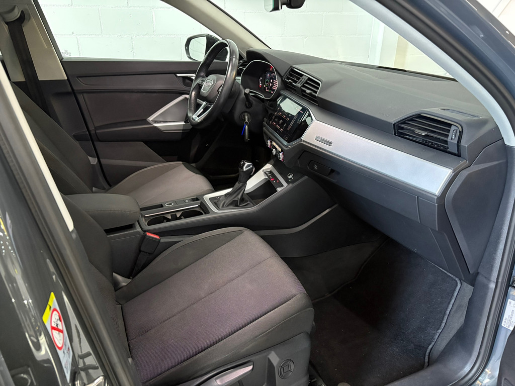 Audi Q3 Sportback 45 TFSI e S Edition 6
