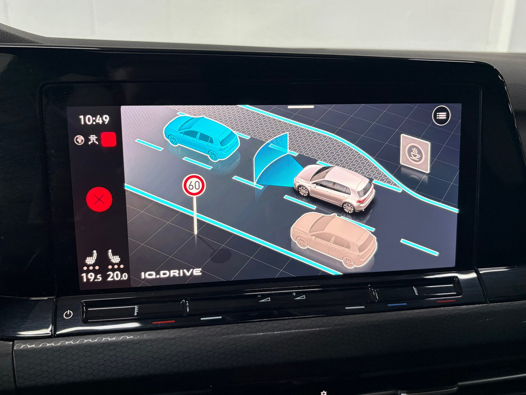 Volkswagen Golf 2.0 GTI Clubsport Pano, Side Assist, Carplay 17