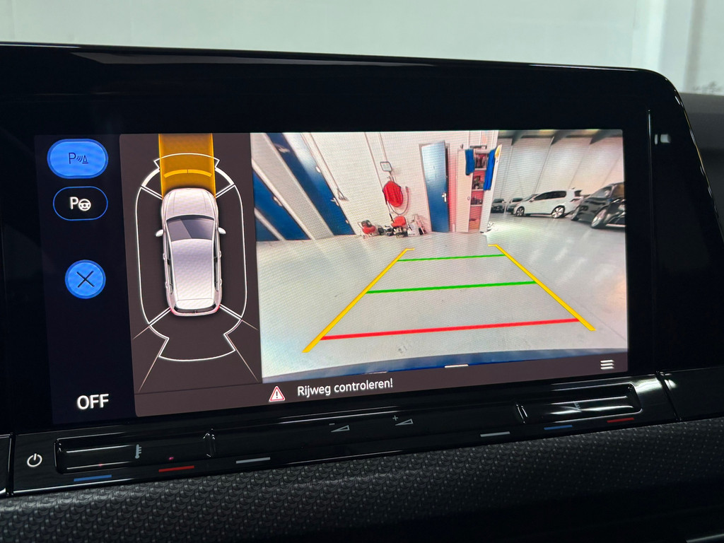 Volkswagen GOLF 2.0 TSI R 4Motion, Pano, Akra, HK Audio, HUD 13
