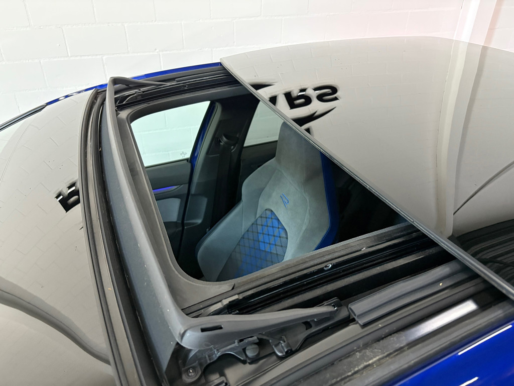 Volkswagen GOLF 2.0 TSI R 4Motion, Pano, Akra, HK Audio, HUD 2