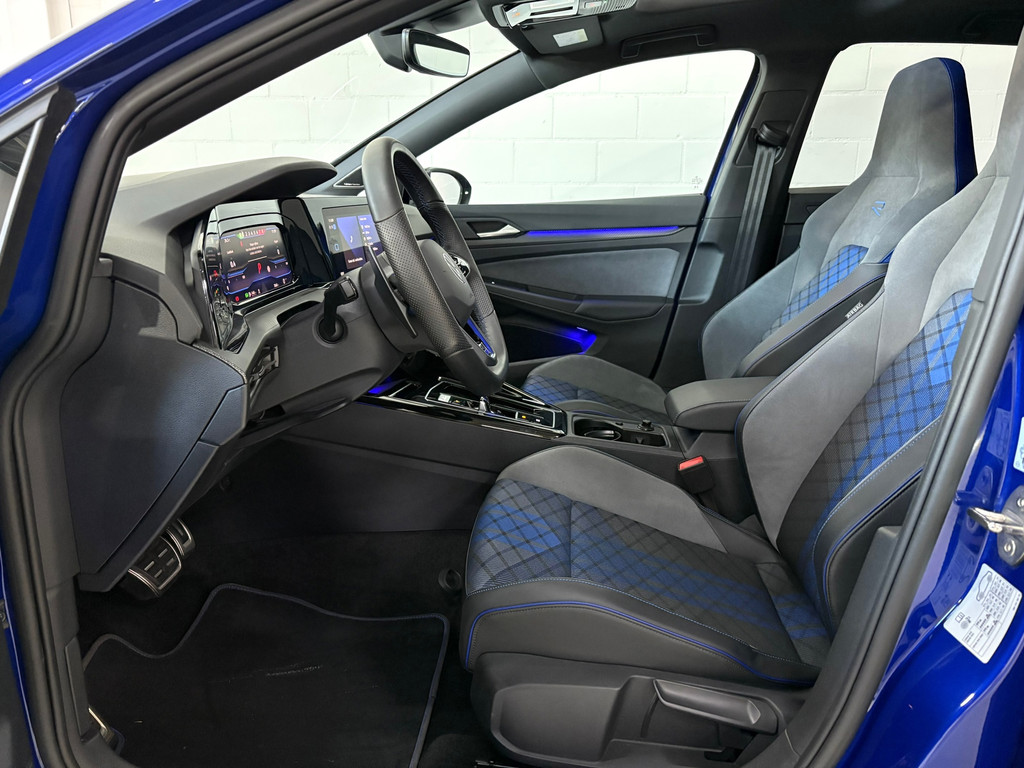 Volkswagen GOLF 2.0 TSI R 4Motion, Pano, Akra, HK Audio, HUD 4