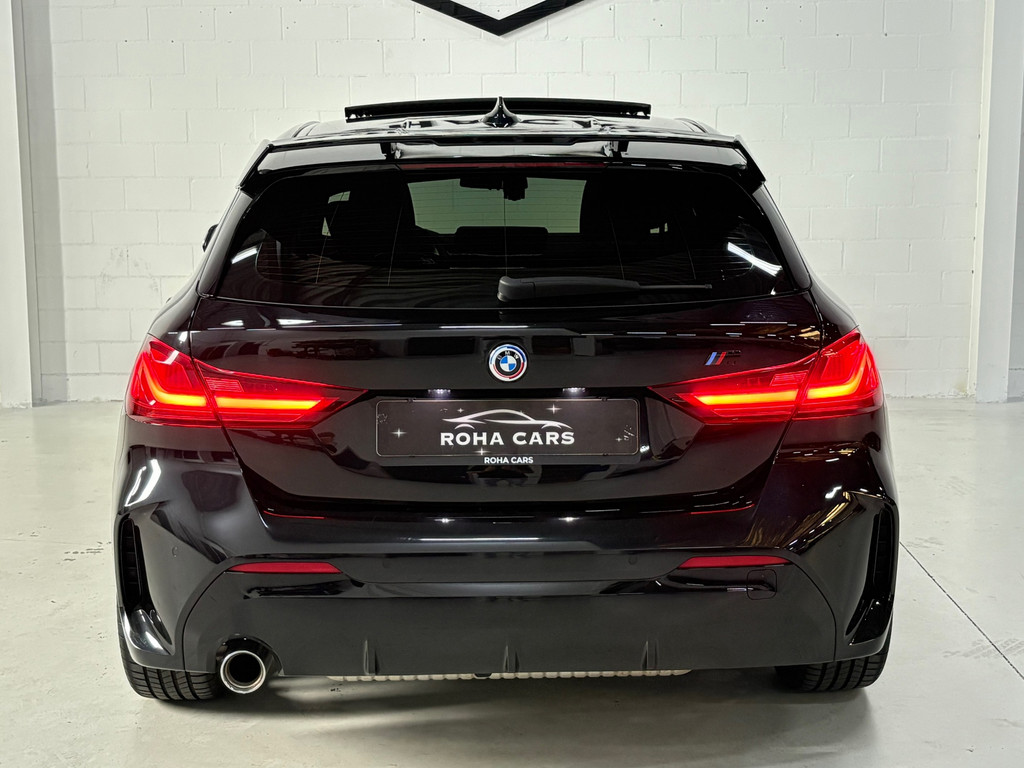 BMW 1-serie 118i High Executive, Pano, Sfeerverlichting, Applecarplay 21