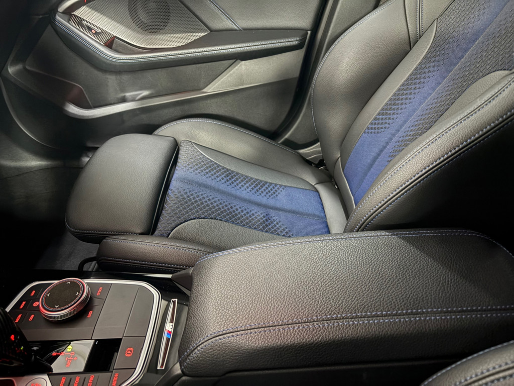 BMW 1-serie 118i High Executive, Pano, Sfeerverlichting, Applecarplay 22