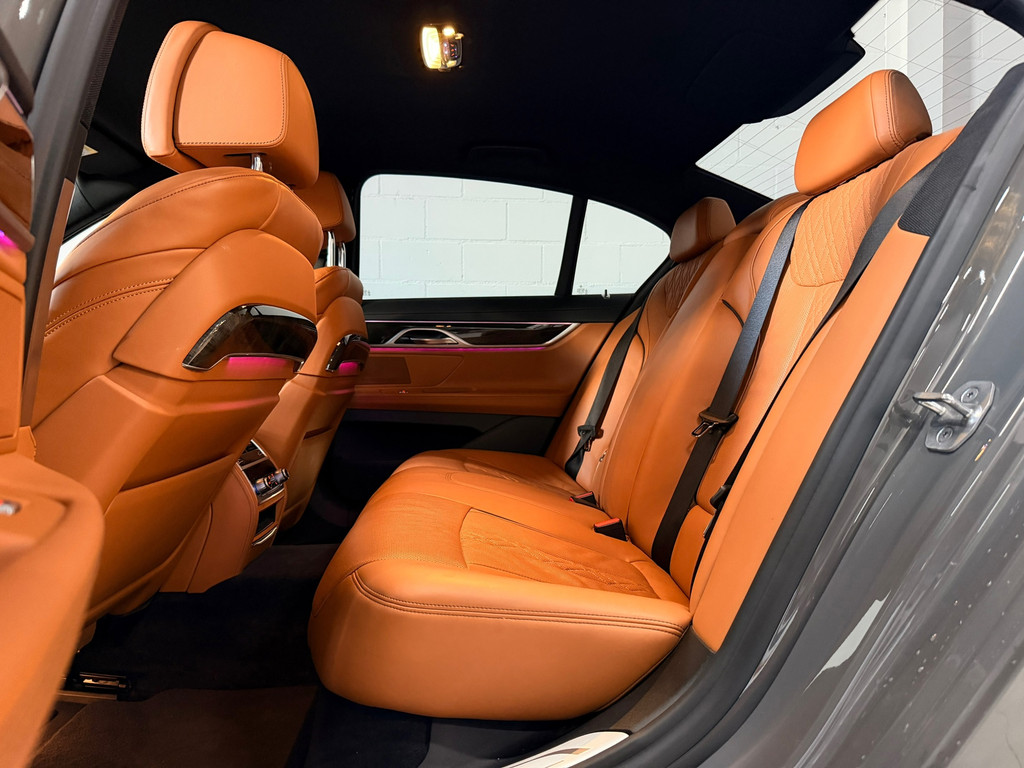 BMW 7-serie 745e High Executive, M-Pakket, CarbonCore, Luchtvering 15