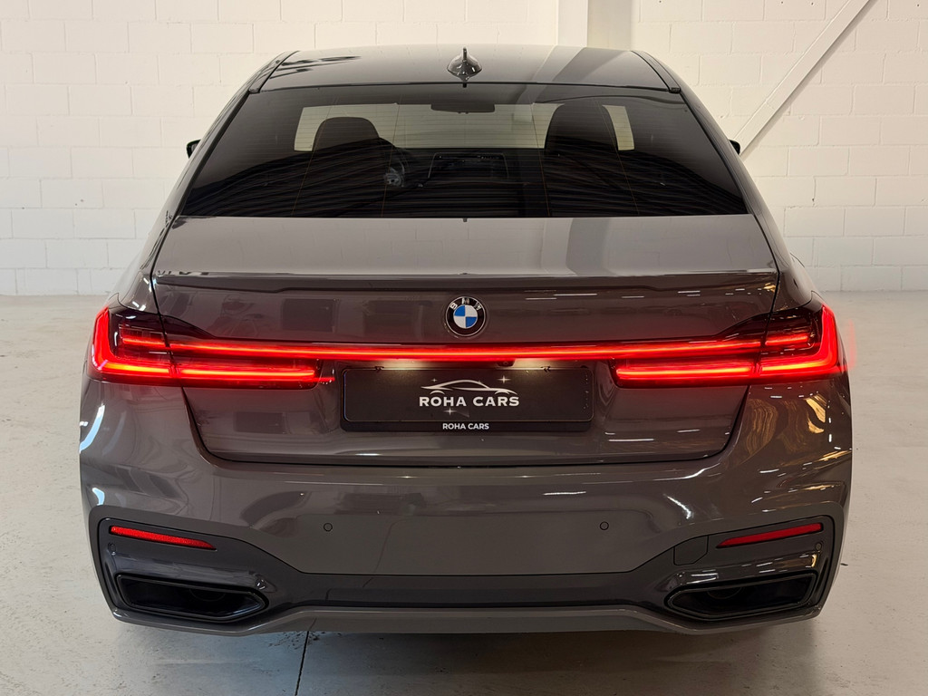 BMW 7-serie 745e High Executive, M-Pakket, CarbonCore, Luchtvering 19