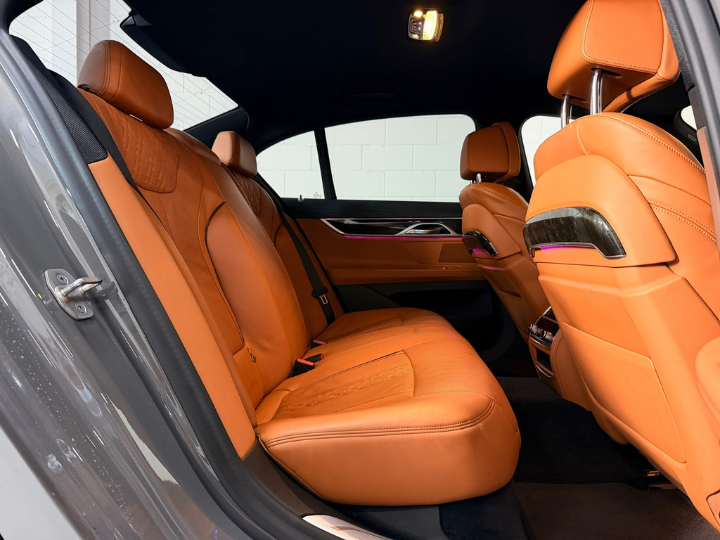 BMW 7-serie 745e High Executive, M-Pakket, CarbonCore, Luchtvering 6