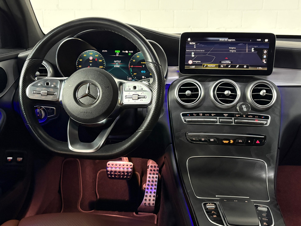 Mercedes-Benz GLC-klasse Coupé 300e 4MATIC AMG, Pano, Side assist, Camera 9