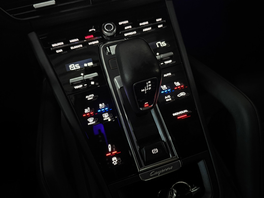 Porsche Cayenne Coupé 3.0 E-Hybrid Techart*SportChrono*HUD*360* 17