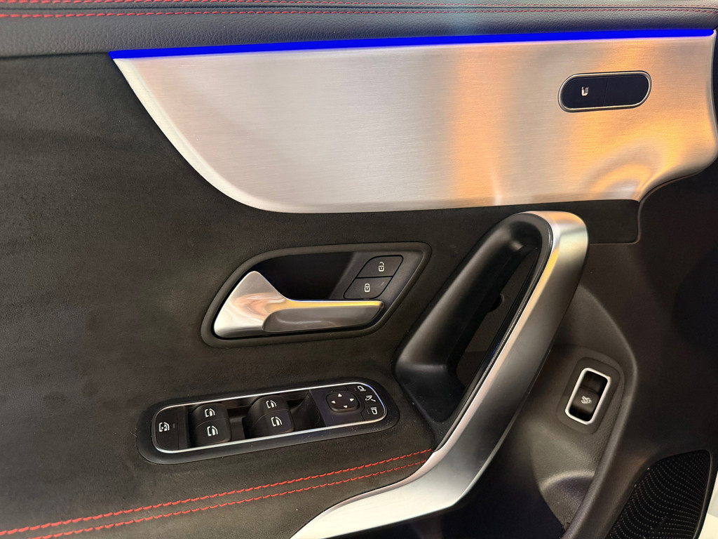 Mercedes-Benz CLA-klasse 200 Business Solution AMG 12