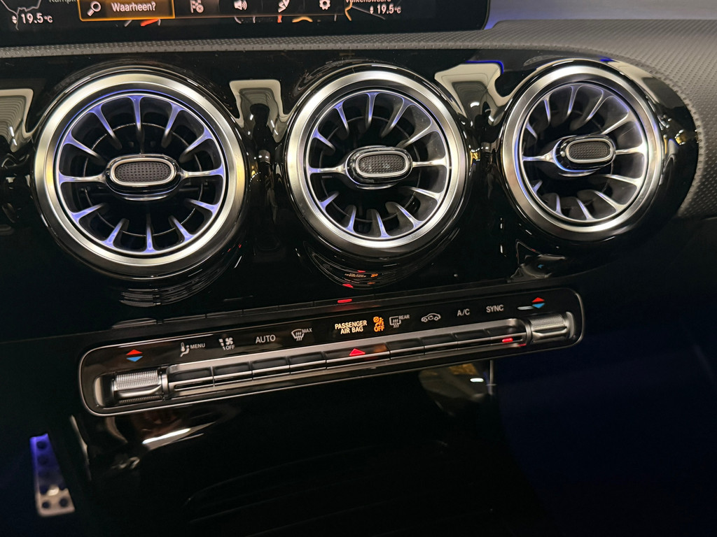 Mercedes-Benz CLA-klasse 200 Business Solution AMG 16
