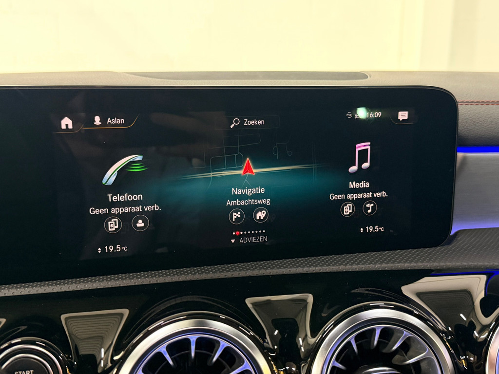 Mercedes-Benz CLA-klasse 200 Business Solution AMG 17