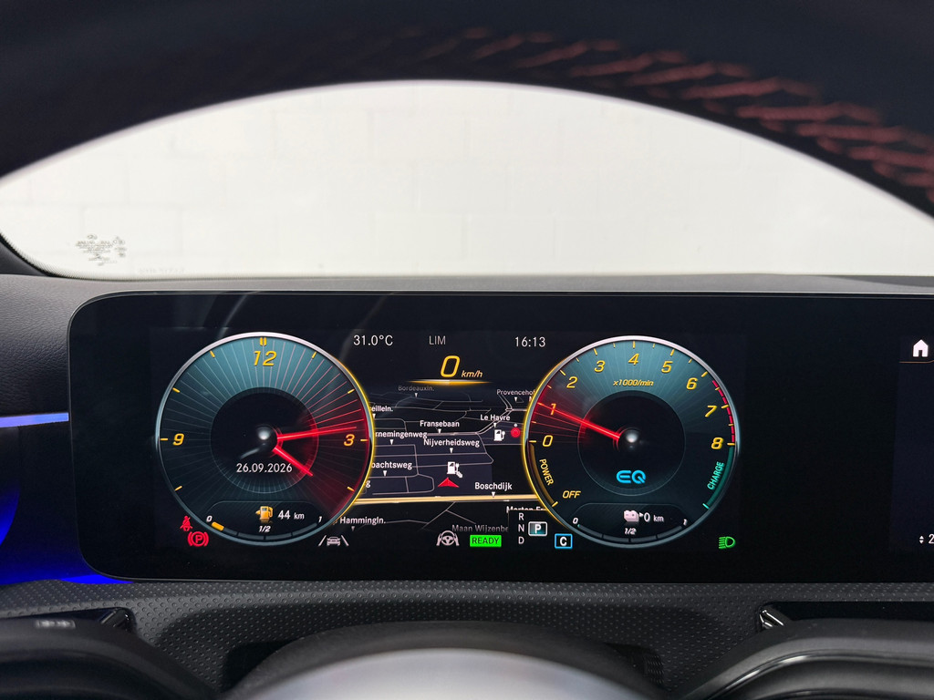 Mercedes-Benz A-klasse 250 e Premium Plus AMG-Line*BOMVOL* 24