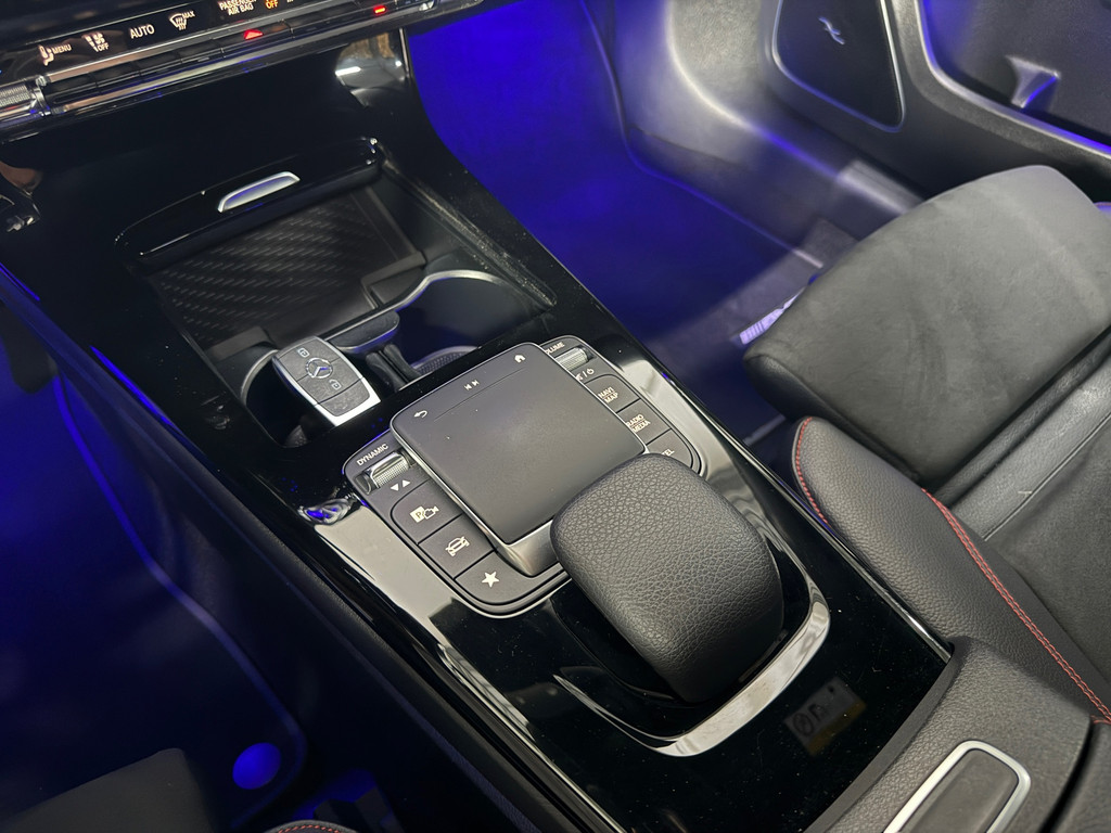 Mercedes-Benz A-klasse 250 e Premium Plus AMG-Line*BOMVOL* 27