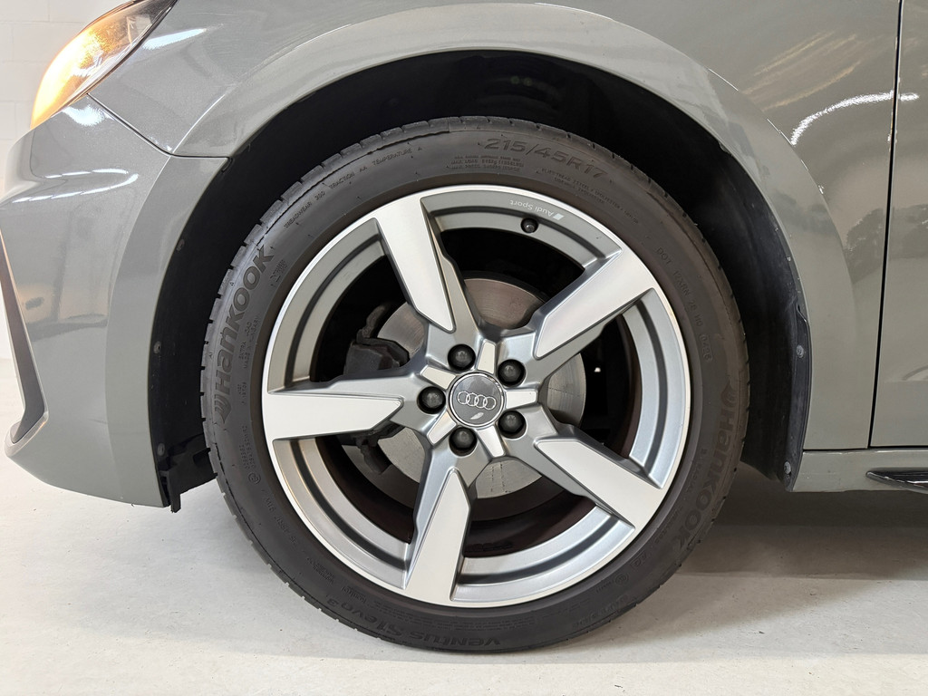 Audi A1 SPORTBACK 30 TFSI*Stoelverwarming*Parkeersensoren* 1