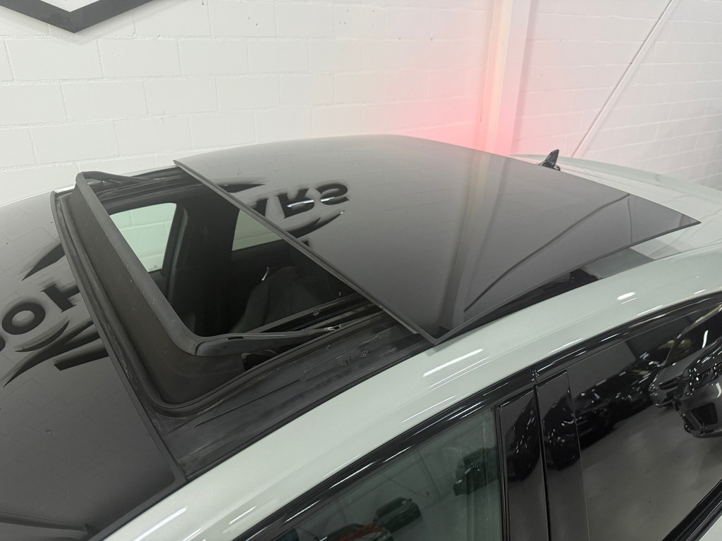 Audi Q3 SPORTBACK 35 TFSI S Edition*Pano*Camera*Stoelverwarming* 1