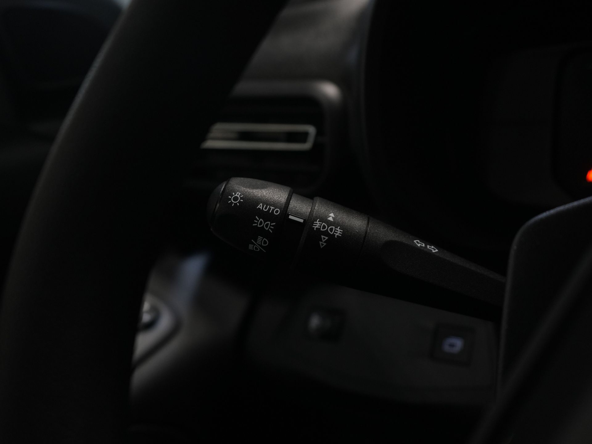 Toyota PROACE CITY Bestelbus 1.5 130 pk Aut. L2 BPM VRIJ! LED/ Virtual Cockpit/ 3 pers./ Carplay/ Camera/ Climate/ PDC/ Cruise 42