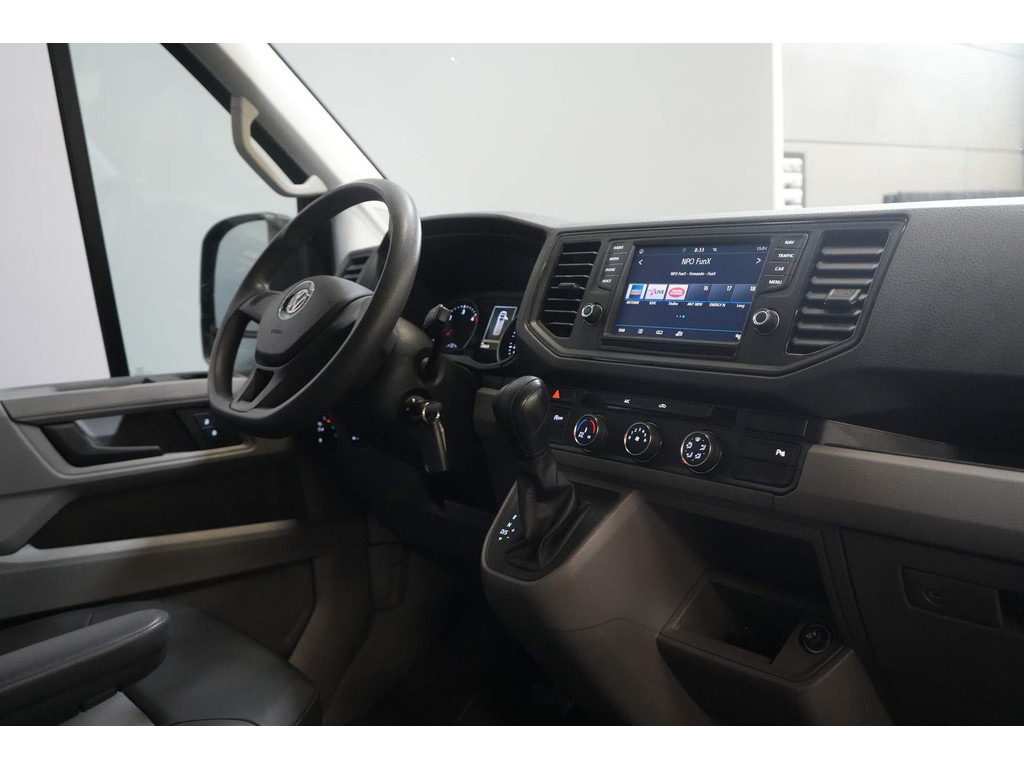 Volkswagen Crafter Bestelbus 35 2.0 TDI 140 pk DSG Aut. L3H2 BPM VRIJ! Navi/ Carplay/ PDC/ Cruise/ Trekhaak/ Airco 2