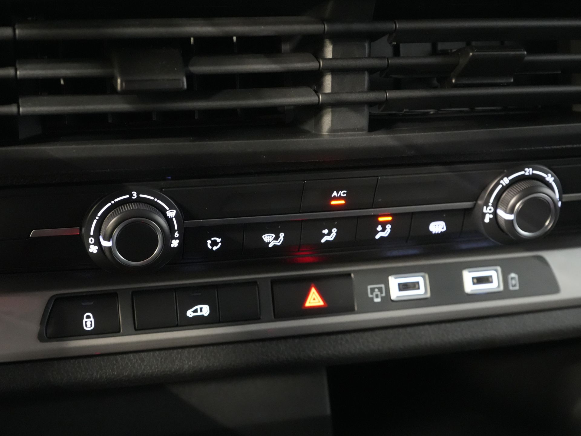 Citroën Jumpy Bestelbus 2.0 HDI 180 pk Aut. L3 BPM VRIJ! Navi/ Carplay/ Camera/ PDC/ Cruise/ Airco 18