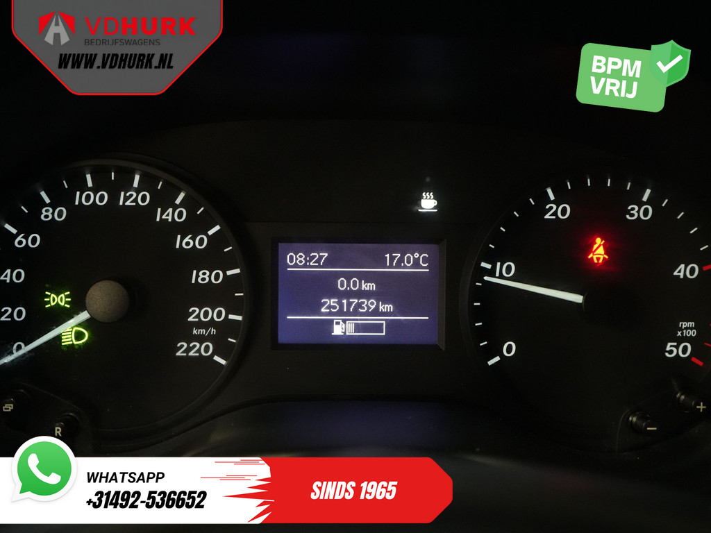 Mercedes-Benz Vito Bestelbus 109 CDI EXPORT ONLY Rijdt Goed/ Imperiaal/ Camera/ Cruise/ Airco/ Navi 19