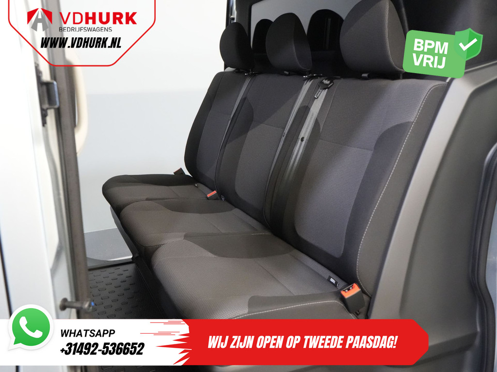 Renault Trafic Bestelbus 2.0 dCi 130 pk L2 BPM VRIJ! DC Dubbel Cabine LED/ 2xSchuifdeur/ Navi/ Carplay/ Camera/ PDC/ Cruise 17