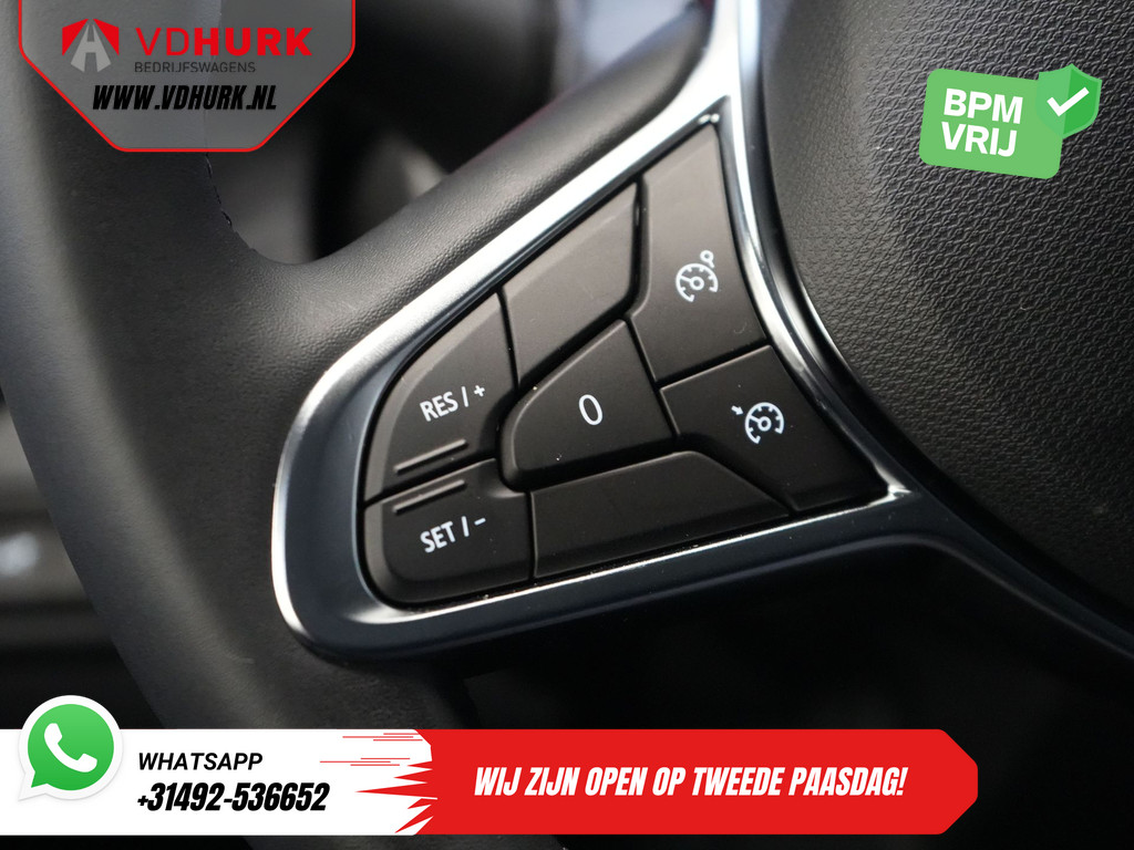 Renault Trafic Bestelbus 2.0 dCi 130 pk L2 BPM VRIJ! DC Dubbel Cabine LED/ 2xSchuifdeur/ Navi/ Carplay/ Camera/ PDC/ Cruise 18