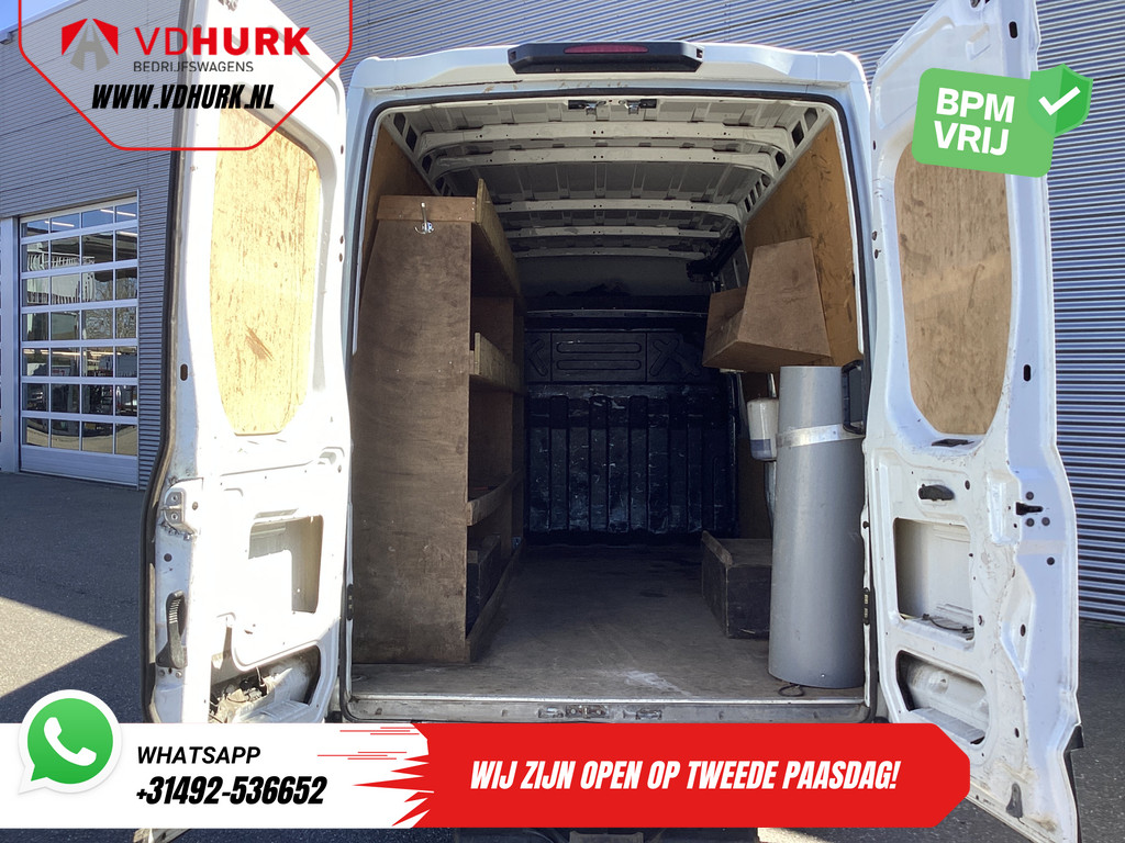 Iveco Daily Bestelbus 35C13V 2.3 L2H2 EXPORT ONLY Dubbel lucht/ 3.5t Trekverm./ Airco/ 3 Persoons/ Gev. Stoel/ Trekhaak 4