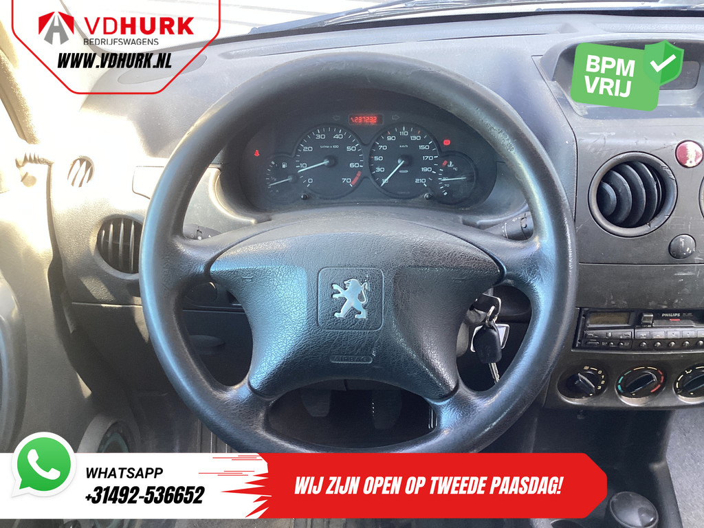 Peugeot Partner Bestelbus 1.4 75 pk EXPORT ONLY BENZINE/ Riem V.V/ NL auto/ Trekhaak/ Radio 8