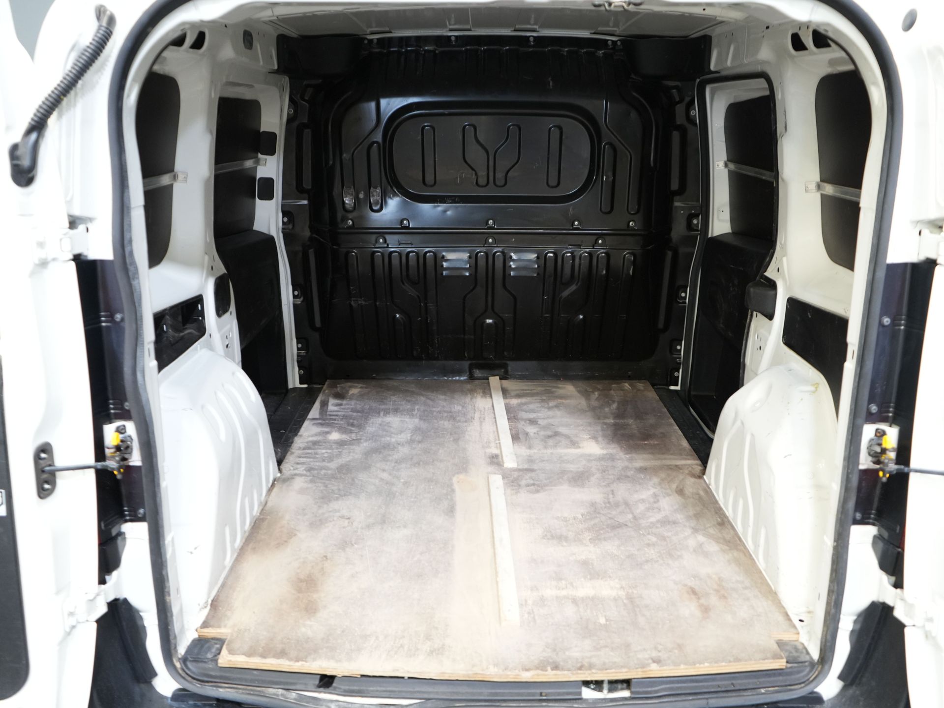 Fiat Dobló Cargo Bestelbus 1.3 MJ BPM VRIJ! (DEMO) NL Auto/ Airco/ Bluetooth/ Betimmering/ Trekhaak 14