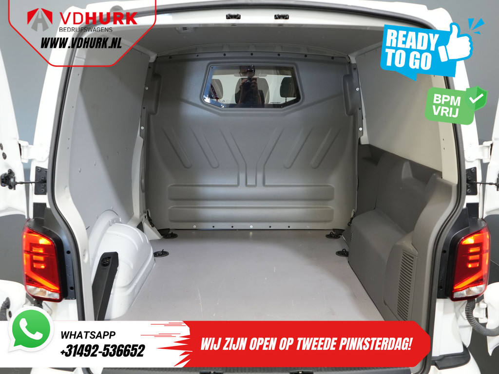 Volkswagen Transporter Bestelbus 2.0 TDI 150 pk Aut. L2 DC Dubbel Cabine BPM VRIJ! Ready2Go 2xSchuifdeur/ Adapt Cruise/ LED/ Standkachel/ Stoelverw./ Carplay/ Ca 14