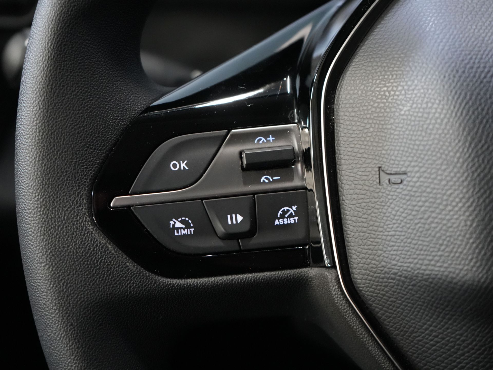 Peugeot Partner Bestelbus 1.5 HDi 100 pk L2 MARGE ZGAN Virtual Cockpit/ 3pers./ Carplay/ PDC/ Cruise/ Airco 15