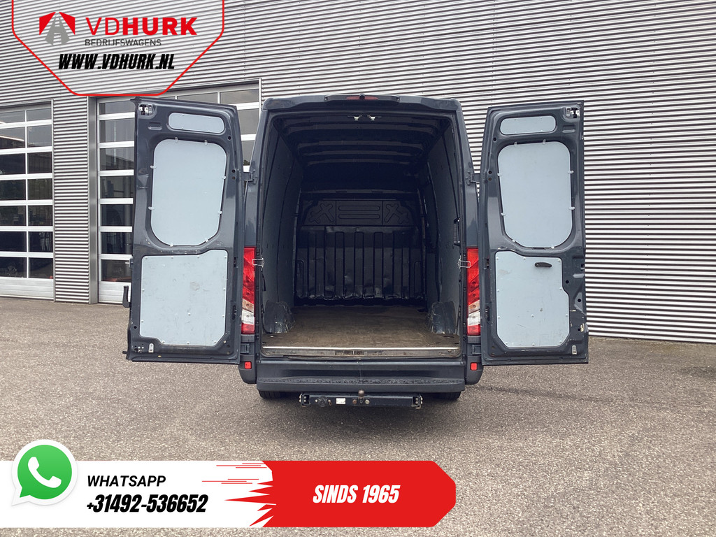 Iveco Daily Bestelbus 35S18V 3.0 180 pk ZF Aut. L2H2 352 EXPORT ONLY 3.5t Trekverm./ Gev.stoel/ Climate/ Camera/ Cruise/ Trekhaak 4