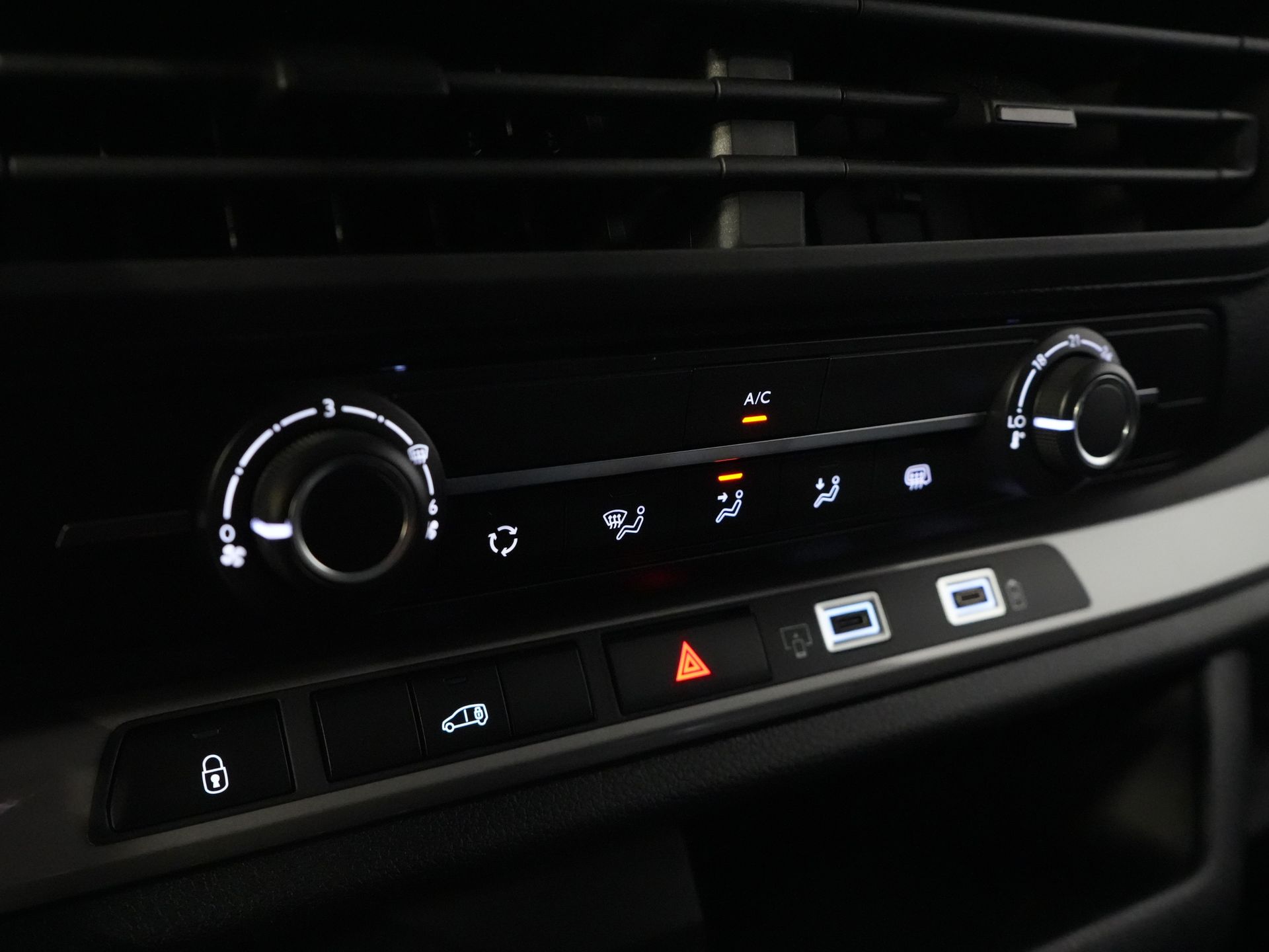 Citroën Jumpy Bestelbus 2.0 HDI 180 pk Aut. L3 BPM VRIJ! 2xSchuifdeur/ Virtual cockpit/ Carplay/ Camera/ PDC/ Cruise/ Airco 19