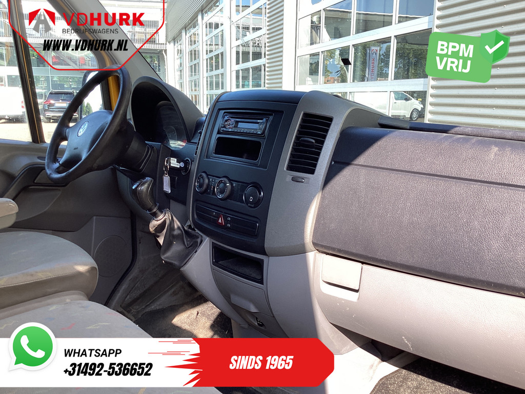 Volkswagen Crafter Bestelbus 32 2.5 TDI 136 pk L3H2 EXPORT ONLY DB Riem V.V./ 2.8t Trekgewicht/ Airco/ 270Gr.Deuren/ Trekhaak 2
