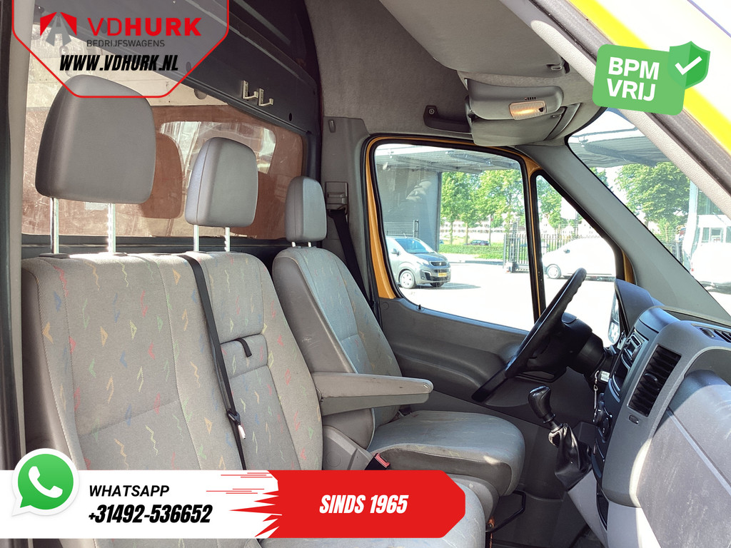 Volkswagen Crafter Bestelbus 32 2.5 TDI 136 pk L3H2 EXPORT ONLY DB Riem V.V./ 2.8t Trekgewicht/ Airco/ 270Gr.Deuren/ Trekhaak 8
