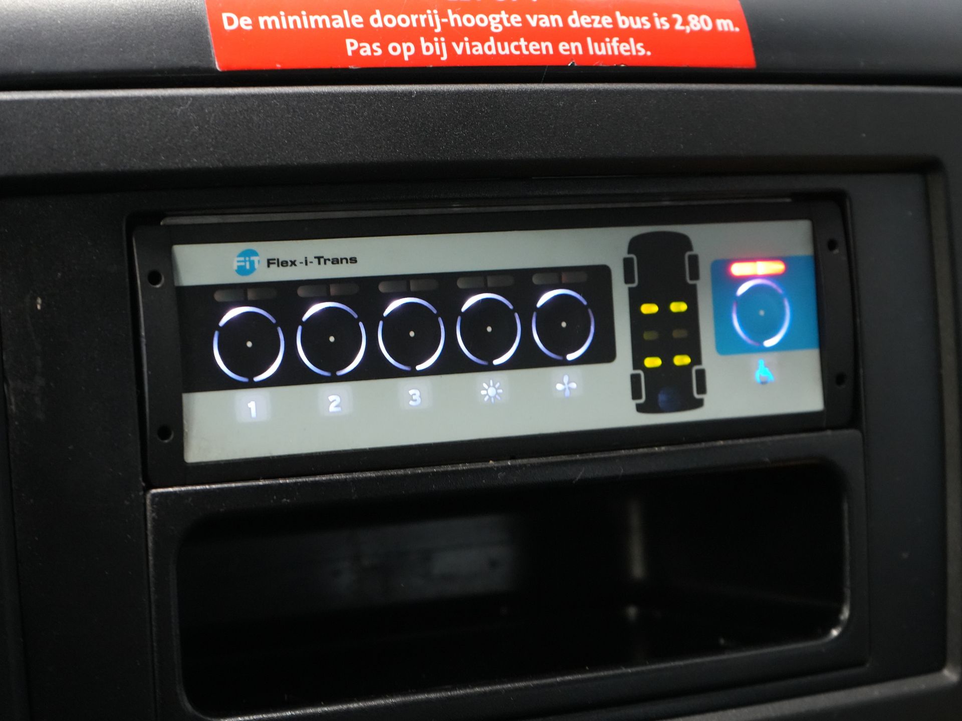 Mercedes-Benz Sprinter Personenvervoer 313 2.2 CDI L2H2 €10.164 Incl. BTW BPM VRIJ! EXPORT Combi/ 9 Persoons/ Kombi/ 9P/ Airco/ Rolstoellift 18