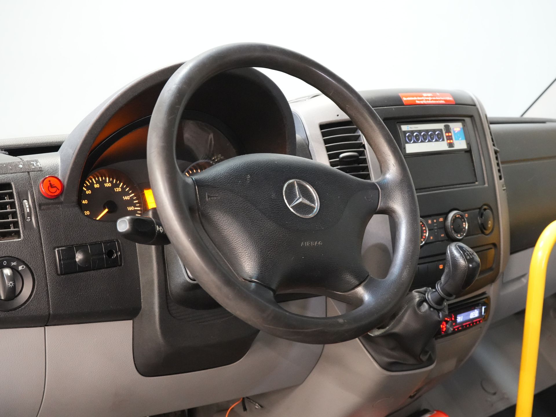 Mercedes-Benz Sprinter Personenvervoer 313 2.2 CDI L2H2 €9.922 Incl. BTW BPM VRIJ! EXPORT Combi/ 9 Persoons/ Kombi/ 9P/ Airco/ Rolstoellift 13