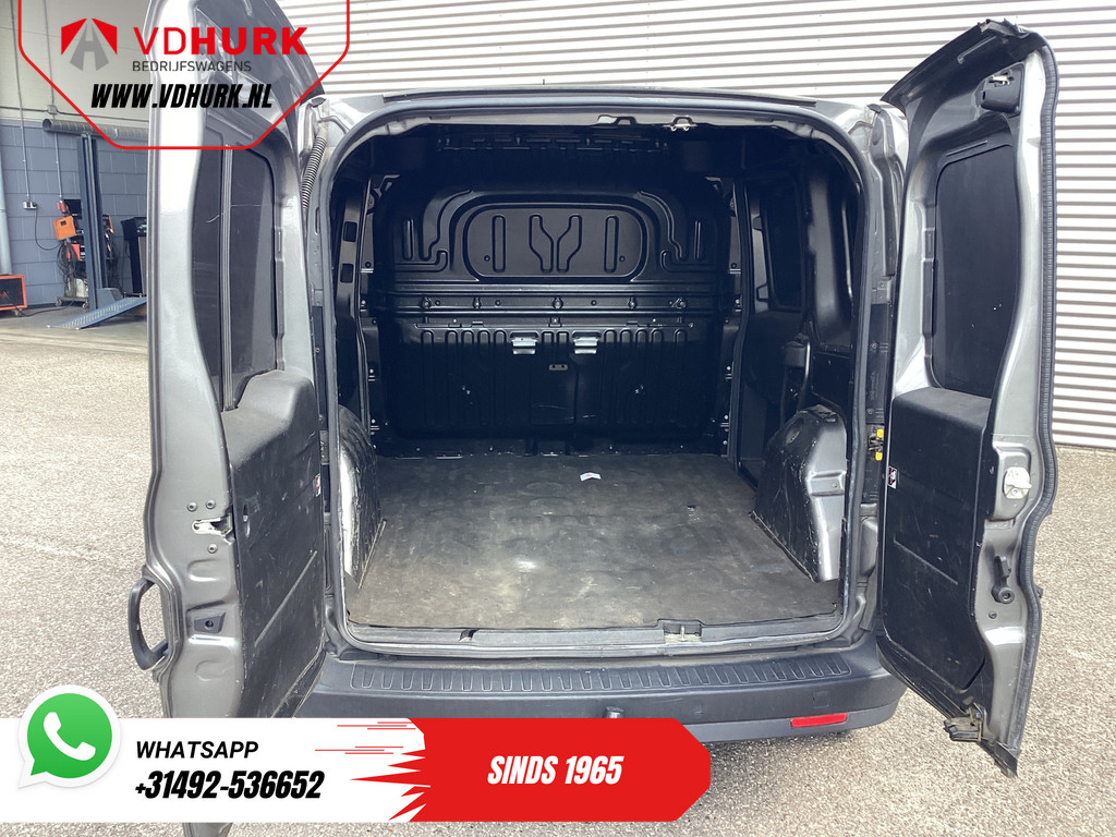 Fiat Dobló Cargo Bestelbus 1.6 MJ 105 pk 3Pers./ Airco/ Cruise/ Navi/ Trekhaak 4