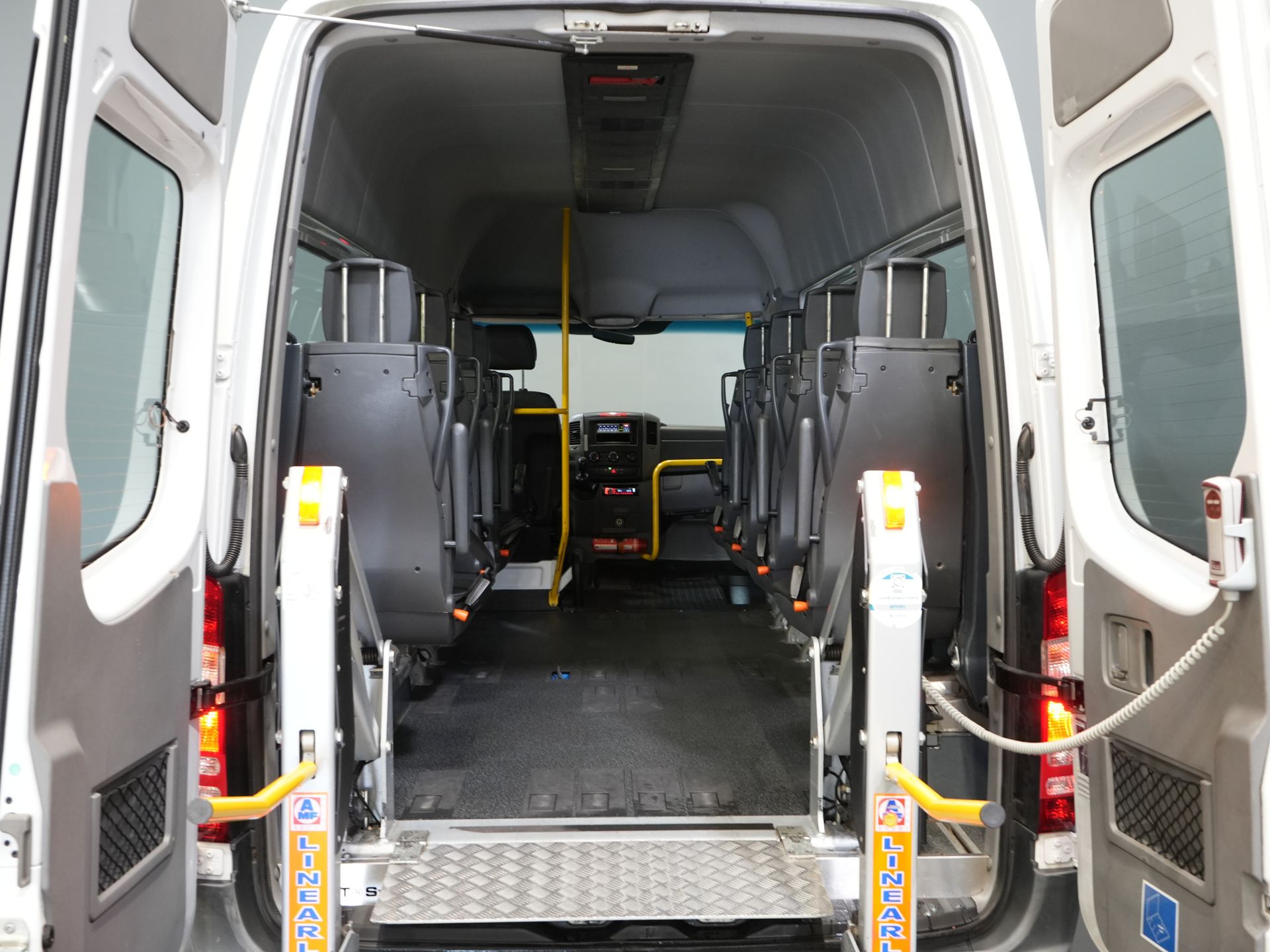 Mercedes-Benz Sprinter Personenvervoer 313 2.2 CDI L2H2 €9922 Incl. BTW BPM VRIJ! EXPORT Combi/ 9 Persoons/ Kombi/ 9P/ Airco/ Rolstoellift 14